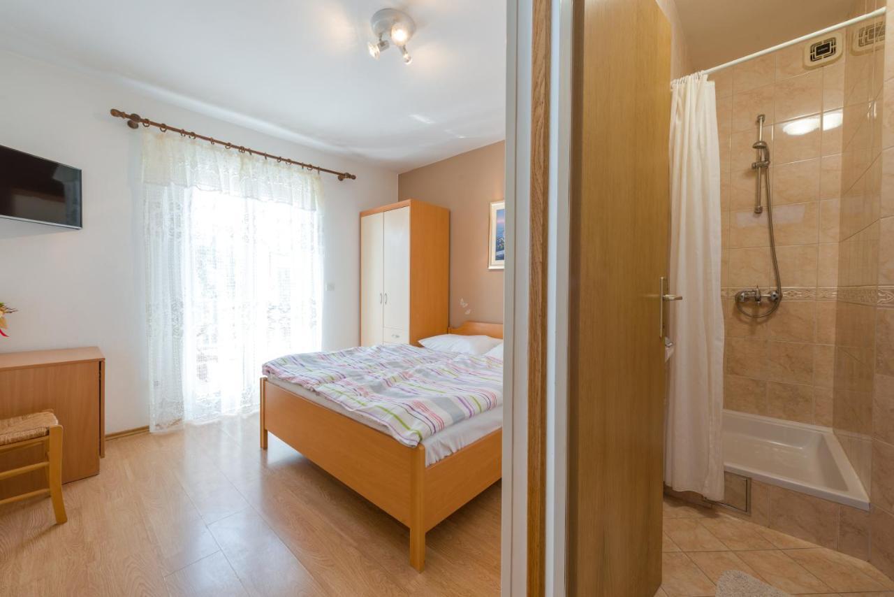 Guesthouset Adria 3*
