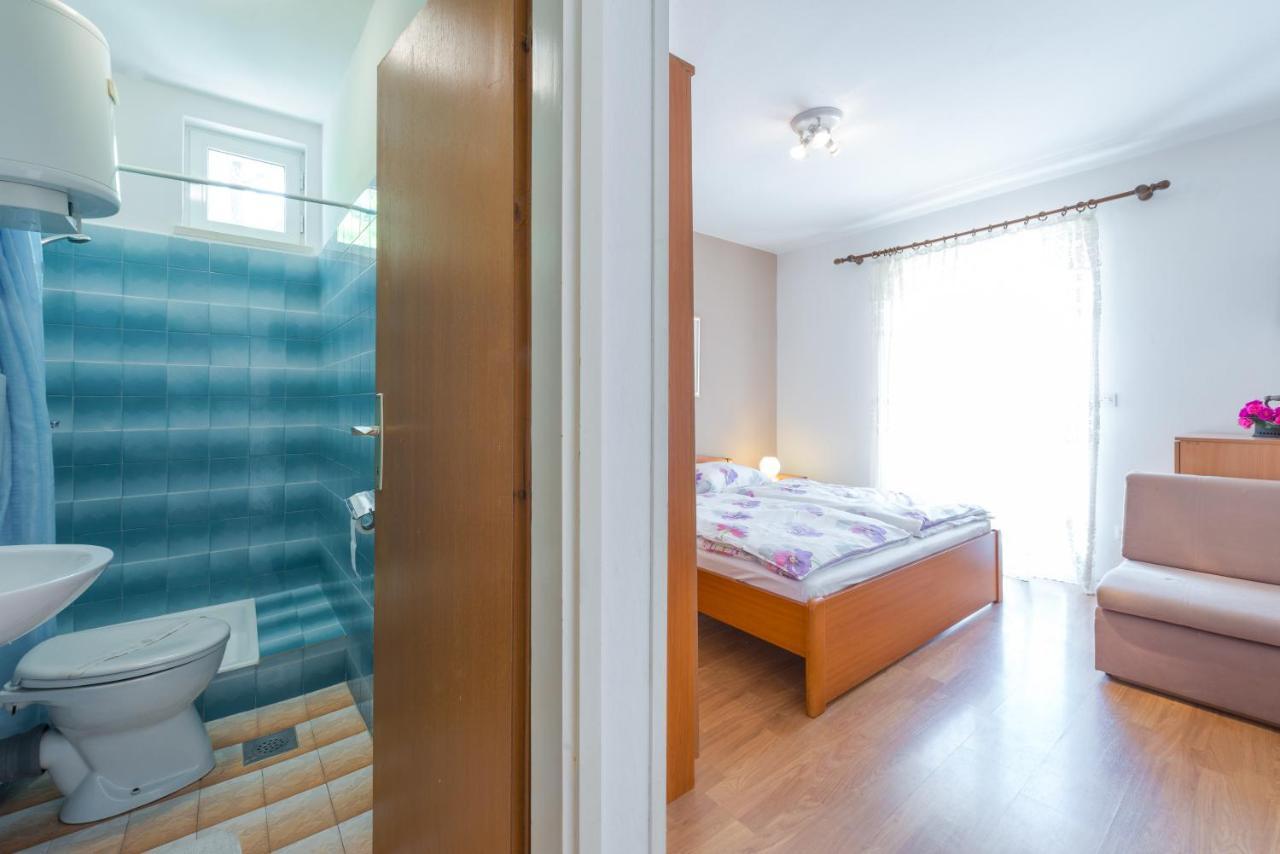 Guesthouset Adria 3*